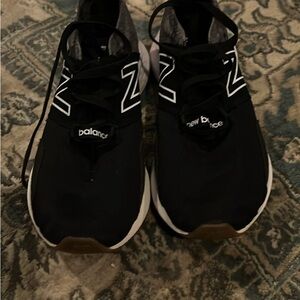 New Balance Black Sneakers with Cushioned Midsole